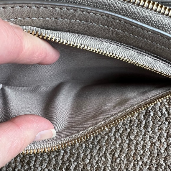 FOSSIL Logan RFID Zip Around Clutch - Picture 7 of 7